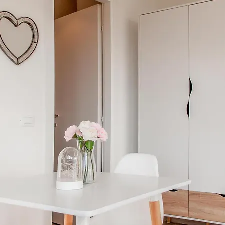 Amazing In With House Sea View Апартаменты *