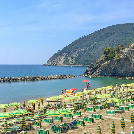 Апартаменты Amazing In With House Sea View *