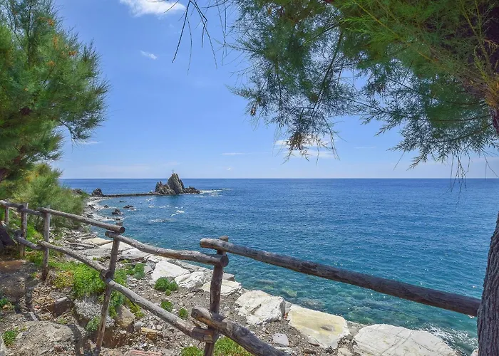 Amazing In With Wifi Lägenhet Moneglia